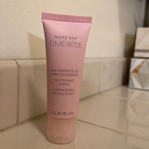 Mary Kay 4 in 1 face cleanser